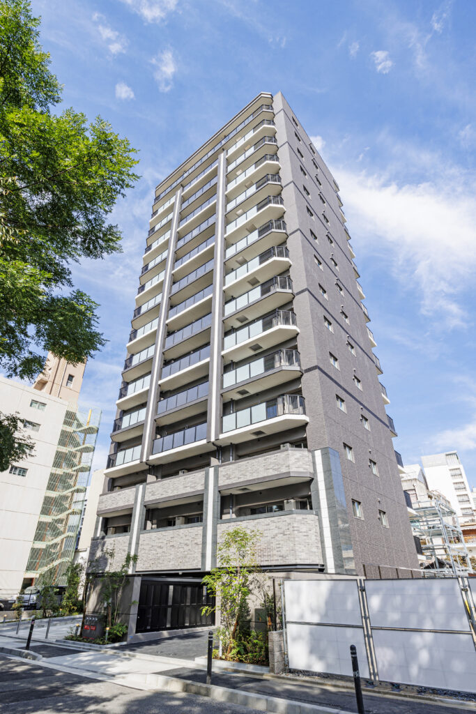 プレサンスロジェ栄三丁目