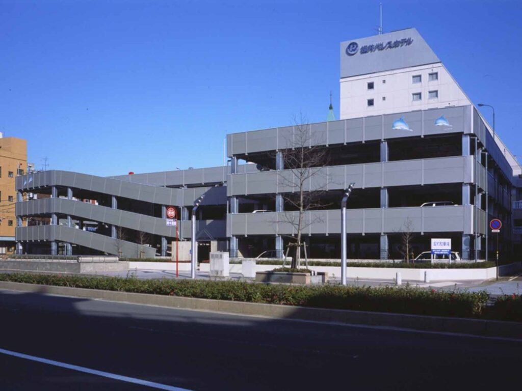 福井銀行 立体駐車場