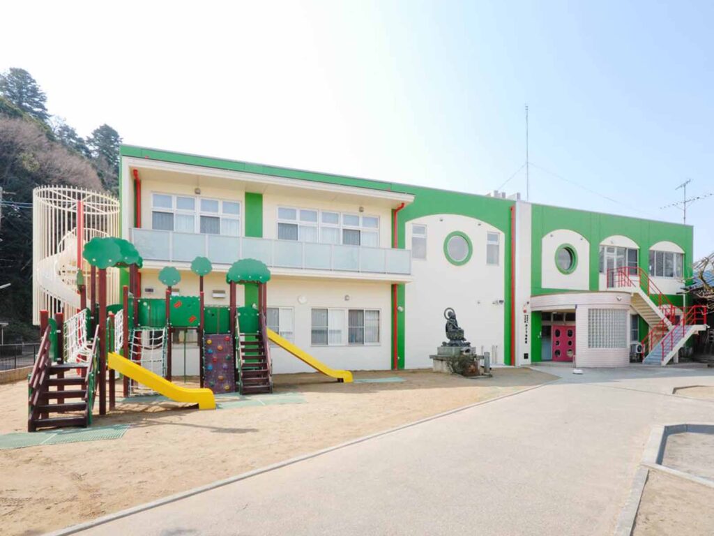 学校法人心月学園認定こども園保育部