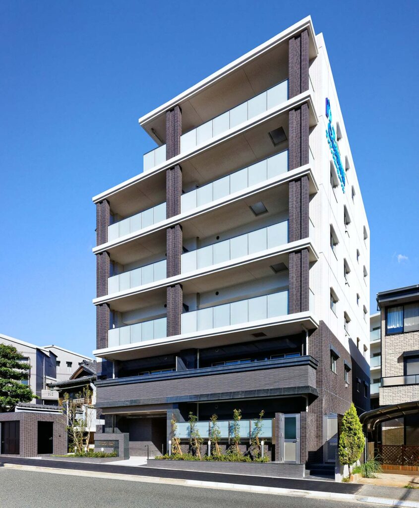 プレサンスロジェ白壁テラス