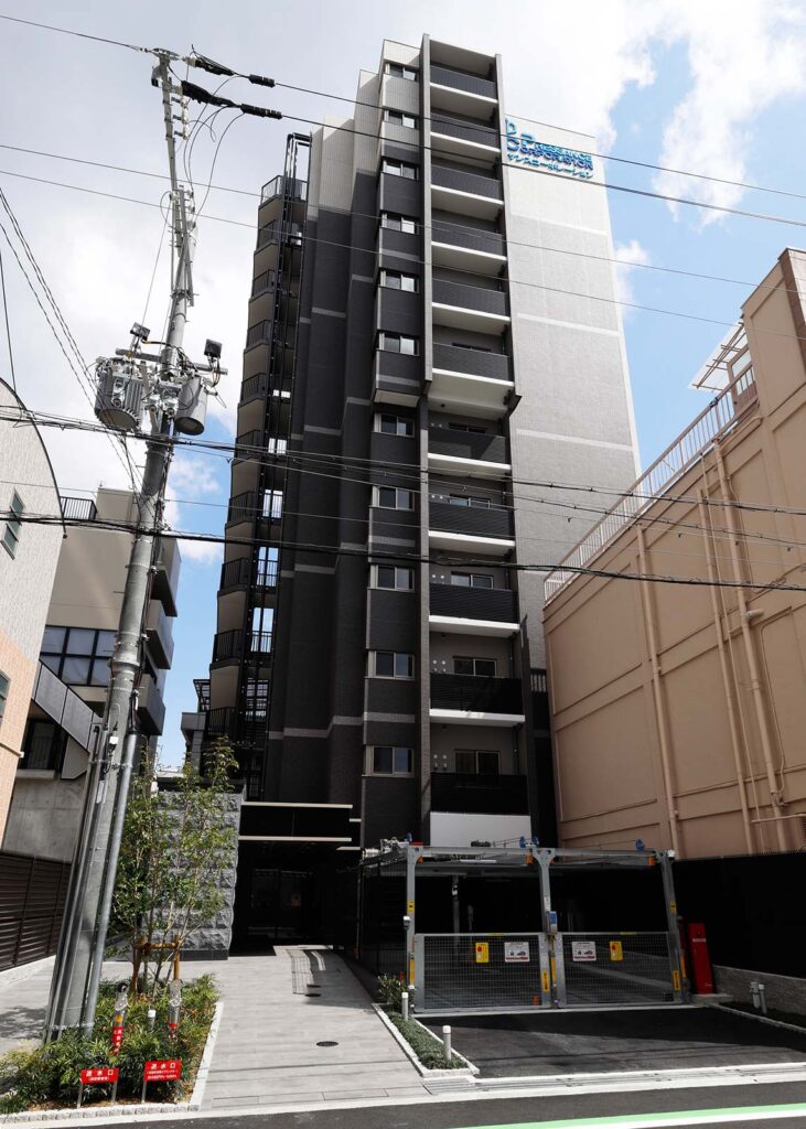 プレサンスロジェ上本町