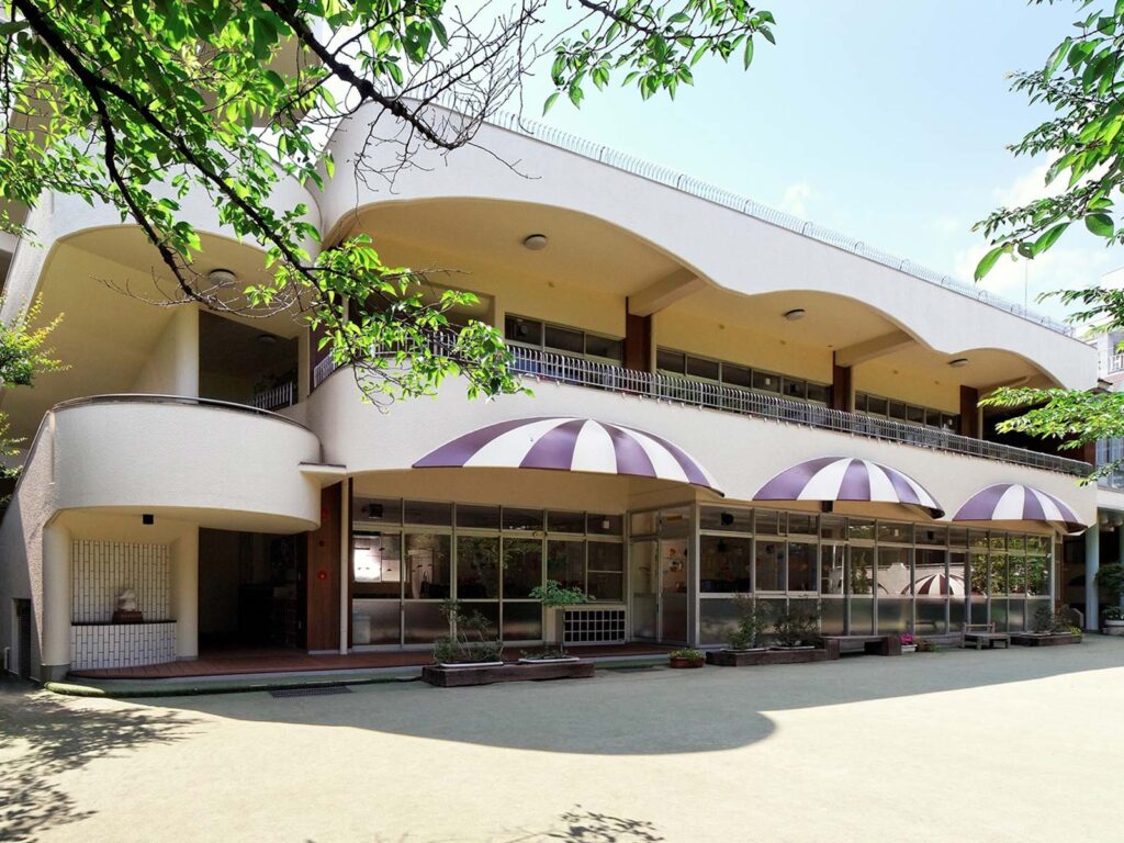 学校法人東桜学園 東桜幼稚園通路床　改修工事