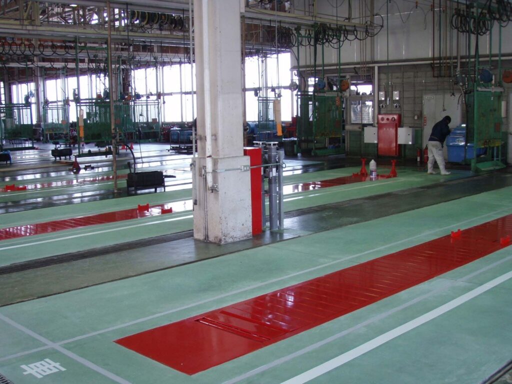 三菱ふそうピット